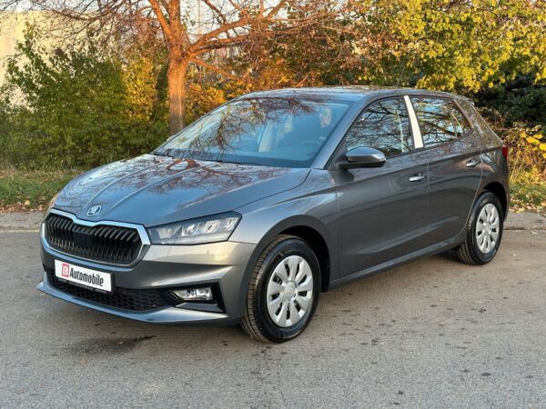 Skoda Fabia 4 !! 1.0TSi 70kW Selection !! 10km !! NEUWAGEN ohne EZ mit COC !! Motor 1.0TSi 70kW/95PS Euro6, 5. Gang Schaltgetriebe Scheckheftgepflegt bei Skoda, 2x Schlüssel Skoda Werksgarantie 5 Jahre oder 100.000km!!! COC Dokument