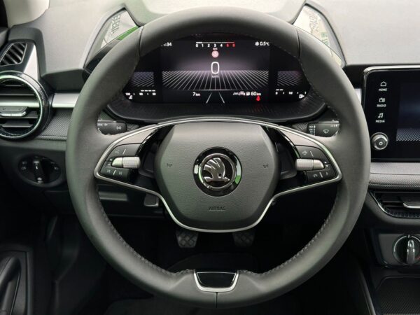 Skoda Fabia 4 !! 1.0TSi 70kW Selection !! 10km !! NEUWAGEN ohne EZ mit COC !! Motor 1.0TSi 70kW/95PS Euro6, 5. Gang Schaltgetriebe Scheckheftgepflegt bei Skoda, 2x Schlüssel Skoda Werksgarantie 5 Jahre oder 100.000km!!! COC Dokument – Bild 3